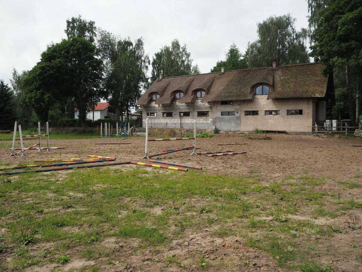Stadnina Lekwica Zewnętrze zdjęcie